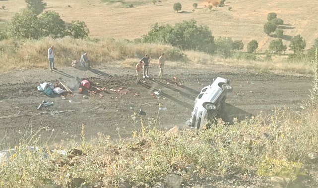 Kamyonet şarampole yuvarlandı: 4 yaralı