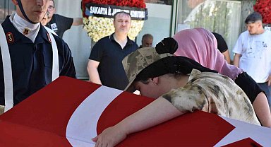 Kansere yenik düşen Uzman Çavuş, askeri törenle son yolculuğuna uğurlandı