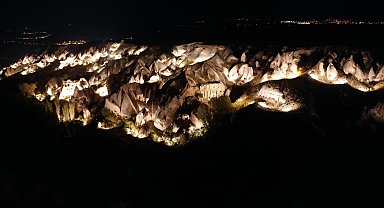Kapadokya gün batımından sonra da mest ediyor