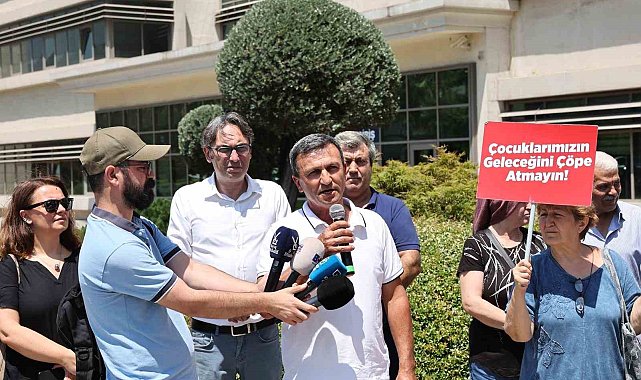 Katı atık tesisine karşı 5 binden fazla imza Bursa Büyükşehir'e teslim edildi
