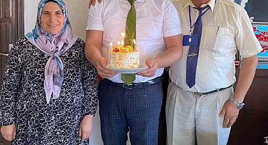 Kaymakama sürpriz doğum günü kutlaması