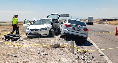 Kayseri'de feci kaza: 2 ölü, 9 yaralı