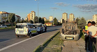 Kayseri'de hafif ticari araç takla attı: 1 yaralı