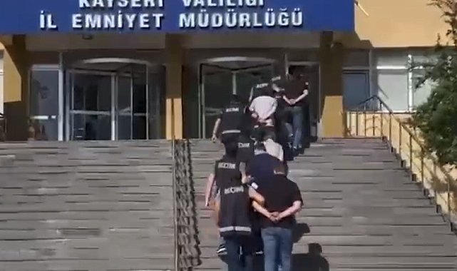 Kayseri'de sigara kaçakçılarına operasyon: 4 gözaltı