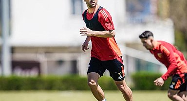 Kayserispor'dan ayrılan Furkan Soyalp: "Bu formayı taşıdığım her gün benim için büyük bir gurur ve unutulmaz bir tecrübe olarak kalacak"