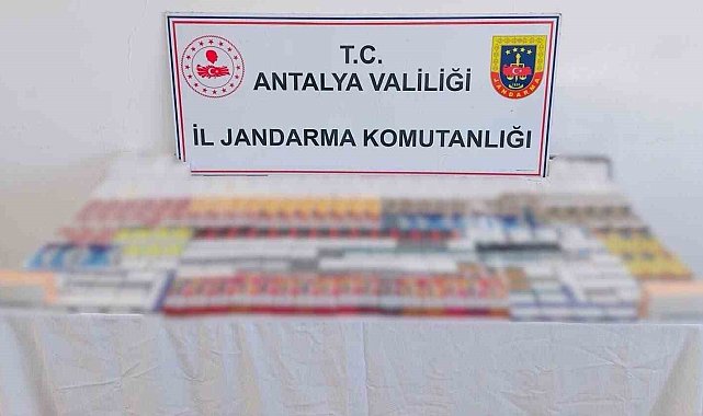 Kemer'de çok sayıda kaçak ürün ele geçirildi
