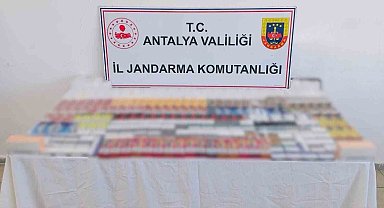 Kemer'de çok sayıda kaçak ürün ele geçirildi