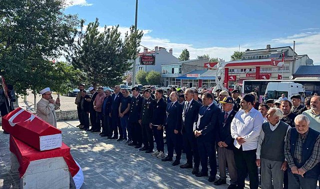 Kıbrıs Gazisi Yasin Soğukbulak Arpaçay'da askeri törenle son yolculuğuna uğurlandı