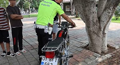 Kırmızı ışıkta geçen ehliyetsiz motosiklet sürücüsüne 85 bin TL para cezası