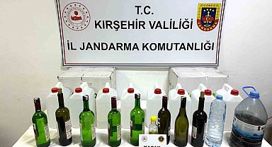 Kırşehir'de 48 litre kaçak alkol ve el yapımı içki ele geçirildi
