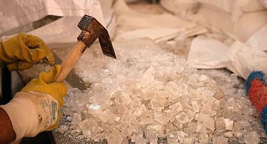 Kırşehir'de turşuluk sezonu kaya tuzu satışlarını hareketlendirdi