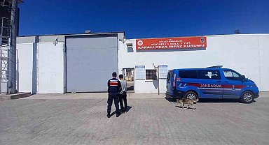 Kocaeli'de aranan 2 hükümlü JASAT operasyonuyla yakalandı