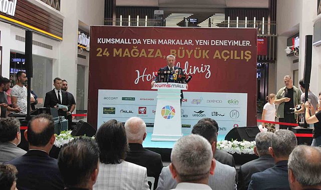 Kumsmall AVM'de 24 yeni mağaza açıldı