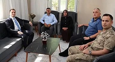 Kurtalan Kaymakamı Başara şehit aileleriyle görüştü