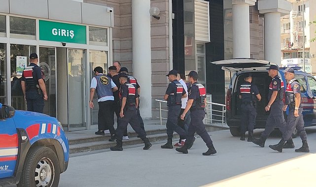 Kuşadası'nda suç makineleri yakalandı