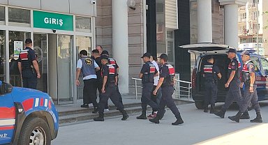 Kuşadası'nda suç makineleri yakalandı
