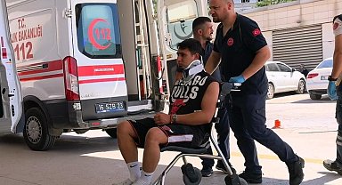Lastiği patlayan cip şarampole uçtu: 3 yaralı