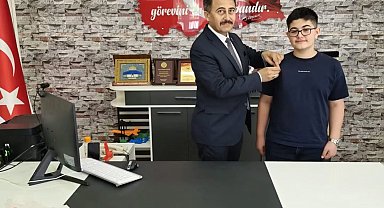 LGS şampiyonu çeyrek altınla ödüllendirildi