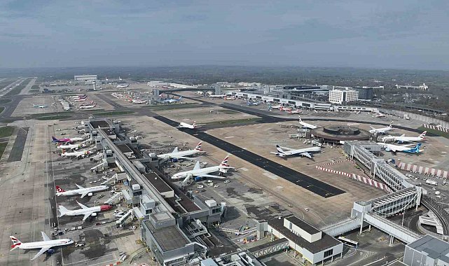 Londra'daki Gatwick Havalimanı'nda su kesintisi: Tuvaletler çalışmadı, restoranlar kapandı