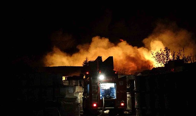 Malatya'da Hurdacılar Sitesi'ndeki yangın söndürüldü