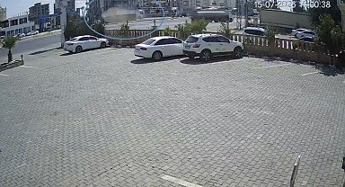 Mardin'deki tır kazası güvenlik kamerasına yansıdı