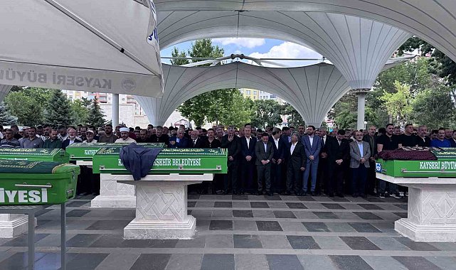 Mehmet Arar'ın babası toprağa verildi