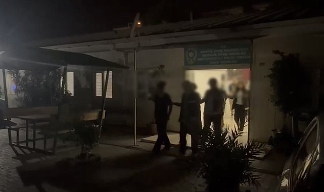 Mersin'de halk plajında hırsızlık yapan 5 şüpheli Osmaniye'de yakalandı