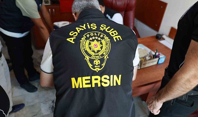 Mersin'de konaklama tesisleri denetlendi, aranan 3 şüpheli yakalandı
