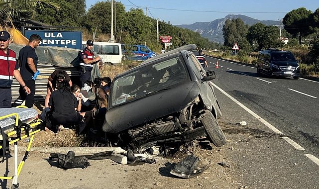Muğla'da araç yoldan çıktı: 1'i çocuk 7 yaralı