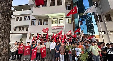 Muğla'da genç Yıldızlardan Gazze'ye destek ve şehitlere vefa yürüyüşü