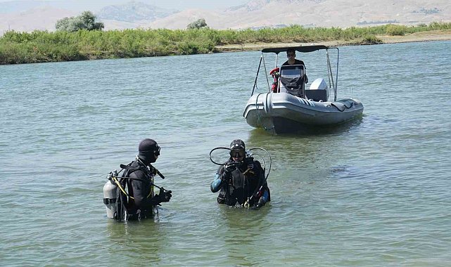 Murat Nehri'nde kaybolan Berat'ı arama çalışmaları 5'inci gününde