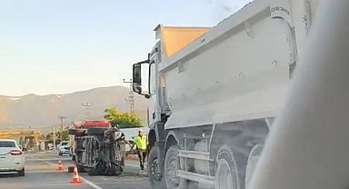 Muş'ta İl Özel İdaresi'ne ait araç takla attı: 1 yaralı