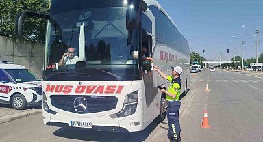 Muş'ta jandarmadan şehirlerarası yolcu otobüslerine sıkı denetim
