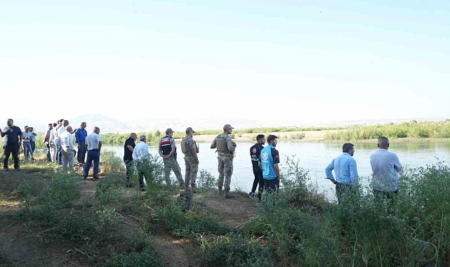 Muş'ta nehre düşen 10 yaşındaki çocuk için arama çalışması başlatıldı