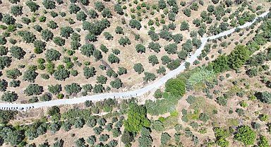 Nazilli Bayındır'da yollara parke taşı