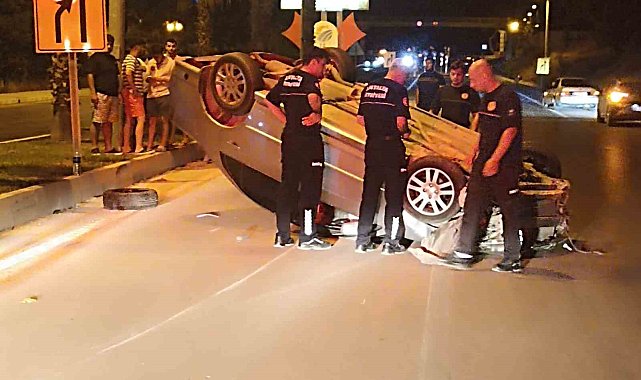 Önündeki motosiklete çarpmamak için direksiyonu kırdı, takla attı