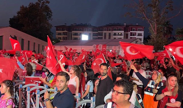 Osmaniye'de demokrasi ve milli birlik yürüyüşü
