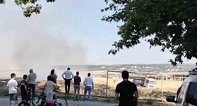 Otluk alan alevler içinde kaldı