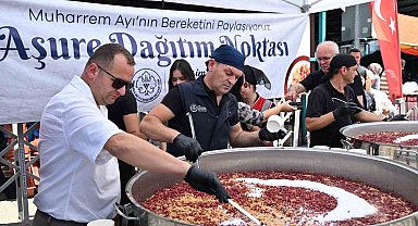 Perşembe Pazarı'nda 2 bin kişilik aşure ikramı
