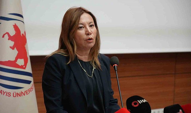 Rektör Aydın: "15 Temmuz, istikbalimize ipotek koymaya çalışanları hayal kırıklığına uğrattı"
