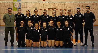 Rize'nin genç voleybolcuları, gözünü Anadolu Yıldızlar Ligi kupasına dikti