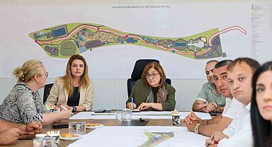 Şahin, Türkiye'de ilk olacak Gastrobotanik Parkı'nda incelemelerde bulundu