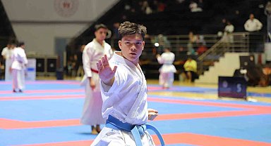Samsun'da bin 247 karate sporcusunun madalya mücadelesi