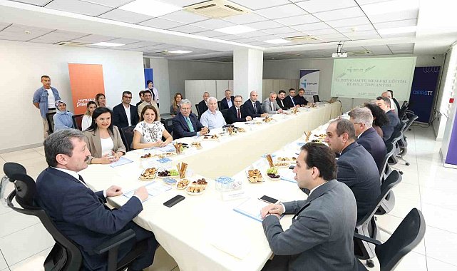 Samsun'da genç istihdamı ve iş gücü eğitim planı masaya yatırıldı