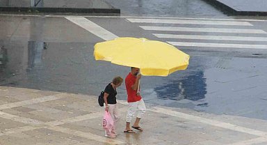 Samsun'da sağanak yağış manzaraları