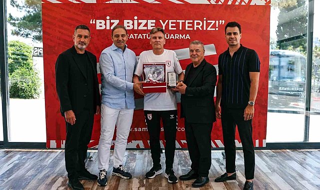 Samsunspor, Cédric Cattenoy ile vedalaştı