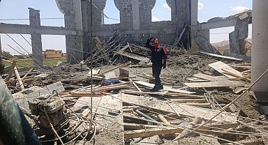 Şanlıurfa'da cami inşaatındaki çökmede 3 işçi yaralandı