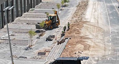 Şehitkamil'de kaldırımlar yenileniyor