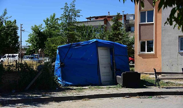 Şehzadeler Belediyesi'nden Selimşahlar'da kaçak yapılara müdahale