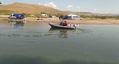 Serinlemek için girdiği ırmakta akıntıya kapılmıştı, arama çalışmaları ikinci gününde devam ediyor